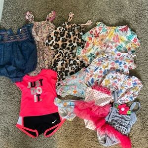 Gently loved baby girls 12 - 18 month bundle of clothes